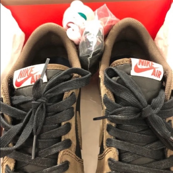 Travis Scott Jordan 1 Low - Picture 4 of 8